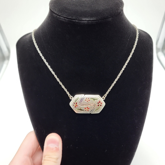 Jewelry - Vintage necklace